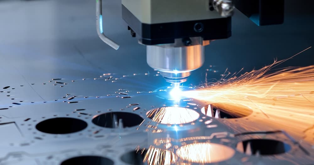 Fibre vs CO₂ Laser: Which Laser Cutting Machine Should You Buy?