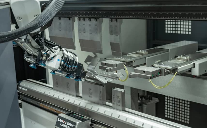 RBS 4 robot transferring a part between the brake and the output station