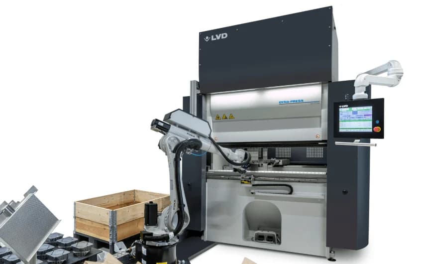 LVD RBS 4 compact robotic bending cell